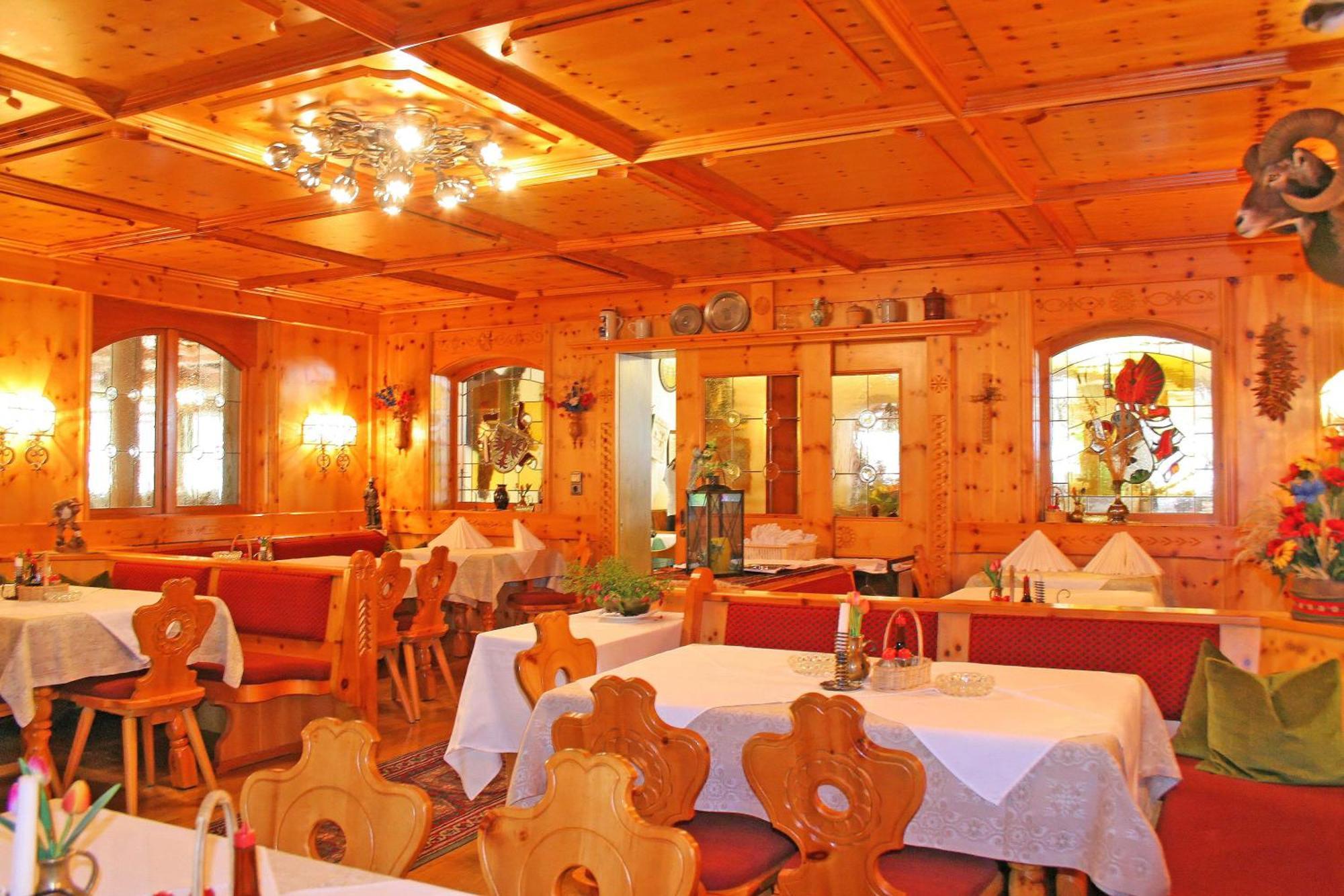 Hotel Kajetansbruecke Pfunds Esterno foto